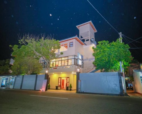 Villa Paradise 3* — небольшой отель в Хиккадуве