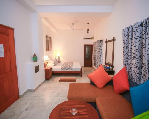 Villa Paradise 3* — небольшой отель в Хиккадуве