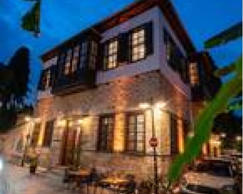 Cedrus Hotel 3* в старом городе Калеичи, Анталья