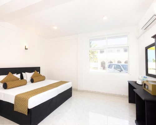 Palazzo Beach Hikkaduwa 3* — первая линия в Хиккадуве