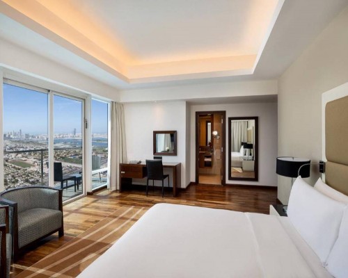 La Suite Dubai Hotel & Apartments By NH Collection, Дубай