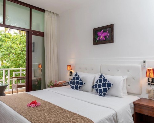 Crystal Sands Villa 3* — Южный Мале, Мальдивы
