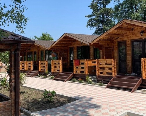 Фазенда коттеджный комплекс 2* в Сухуме
