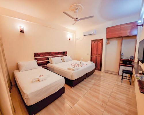 Shoreline Grand Thoddoo 4* — гестхаус на острове Тодду, Ари Атолл