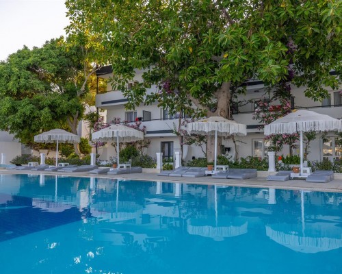 Ladonia Hotels Luna Beach Resort 3* в Бодруме