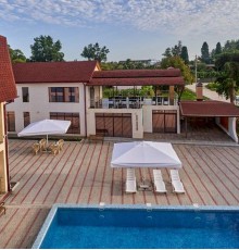 Melania Azur Club