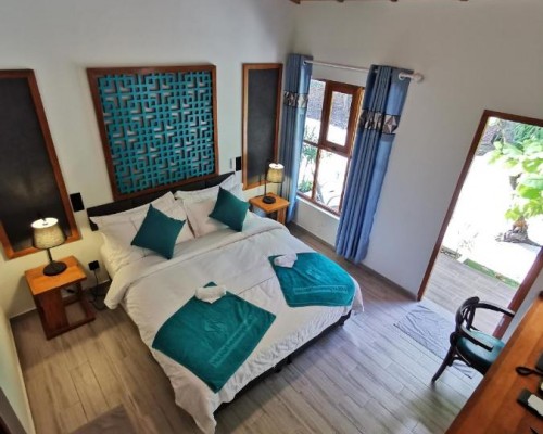 Village Hideaways & Spas 4* — Баа Атолл, Мальдивы
