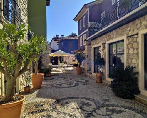 Fiore Garden Suites 4* в Анталье: отель в районе Калеичи