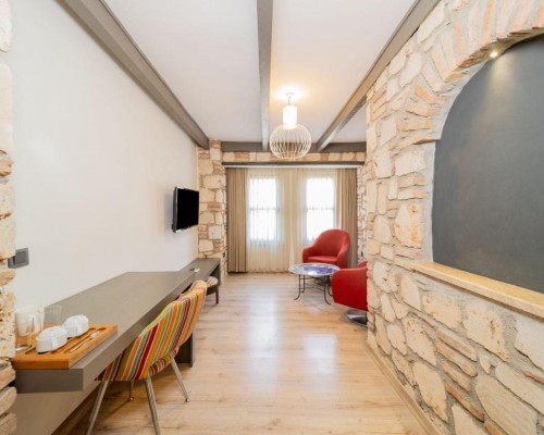 Fiore Garden Suites 4* в Анталье: отель в районе Калеичи