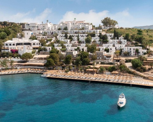 Holiday Inn Resort Bodrum 5* — отель на первой линии в Бодруме