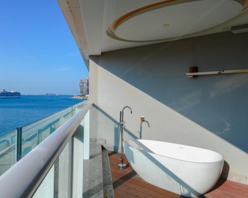 Tiancheng Central Coast Seaview Hotel Sanya 5* — Хайнань, бухта Саньявань