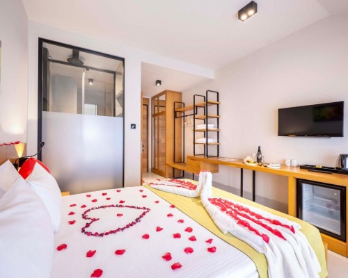 Lei Hotel в Анталье: отель без звёзд во второй линии