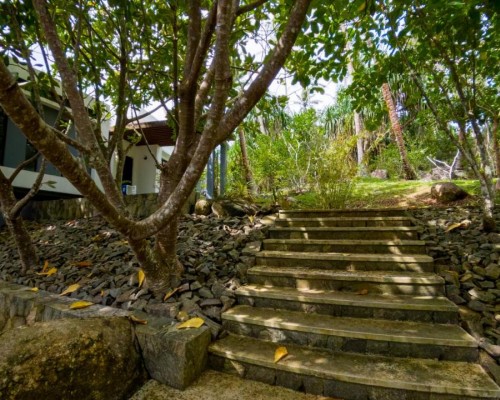 Rumassala Villas 4* — виллы в Унаватуне, Шри-Ланка