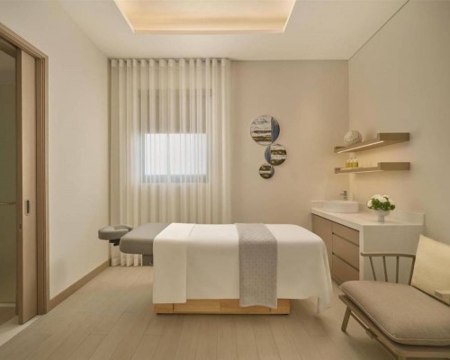 Hyatt Regency Nha Trang 5* — отель в центре Нячанга