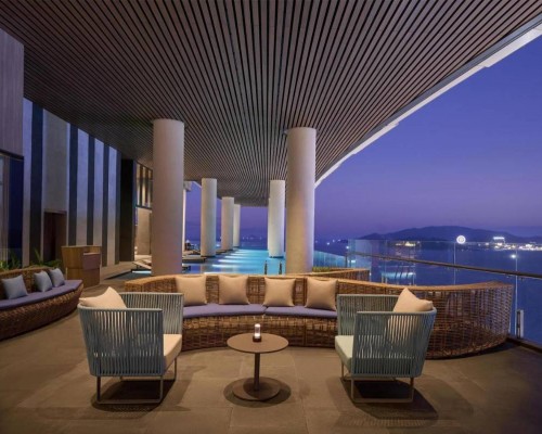Hyatt Regency Nha Trang 5* — отель в центре Нячанга