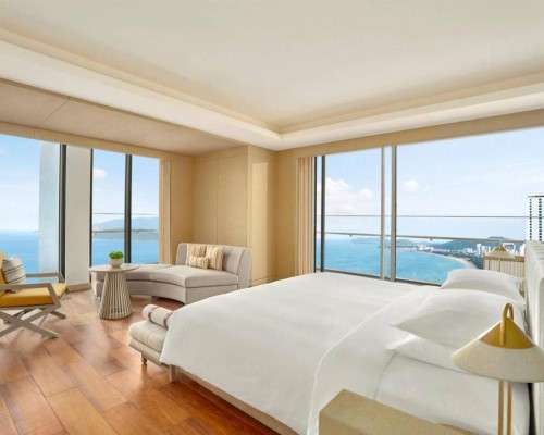 Hyatt Regency Nha Trang 5* — отель в центре Нячанга