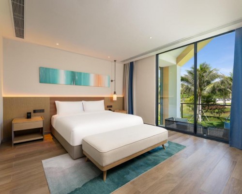 Holiday Inn Hainan Xiangshui Bay 5* — отель на первой линии