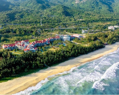 Holiday Inn Hainan Xiangshui Bay 5* — отель на первой линии