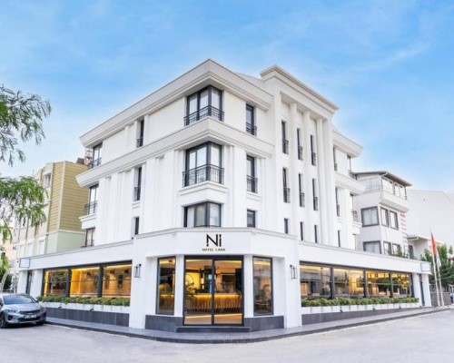 Ni Hotel Lara 3*: отель в Анталье для пляжного и активного отдыха