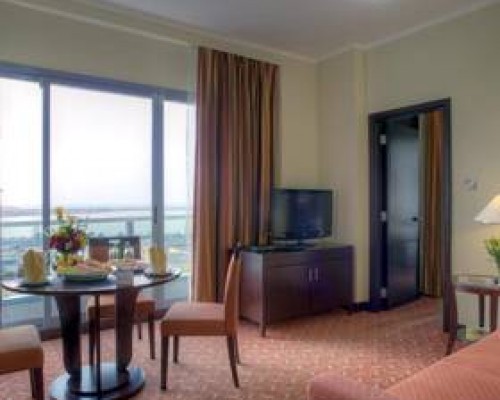 Al Diar Regency 4* — отель на первой линии в Абу-Даби