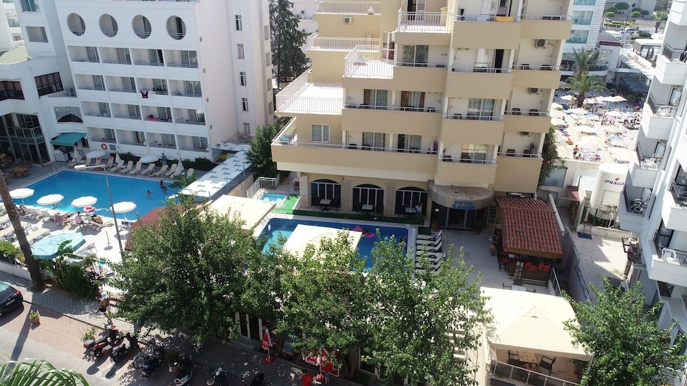 Karen Hotel 3*