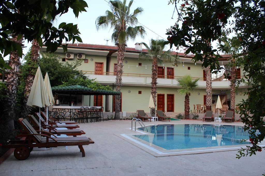 Beach Club Pinara 4*