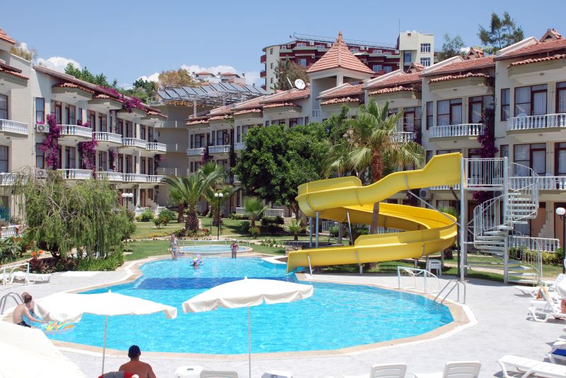 Club Hotel Rasputin 3*