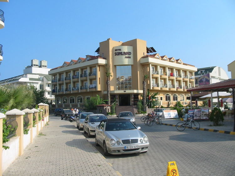 Armada Park Hotel (ex.Sunland Park Hotel) 3*