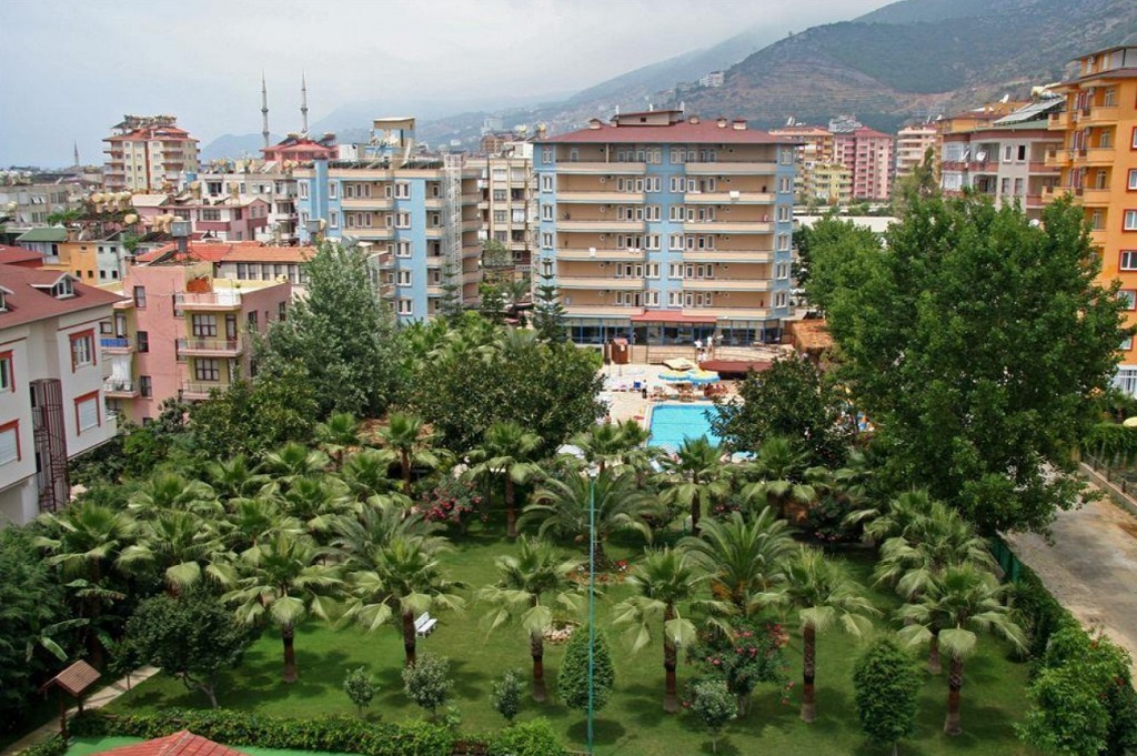 Elysee Garden Family Hotel 3*
