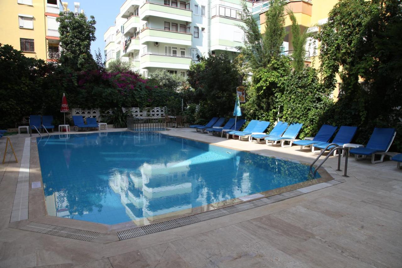Kleopatra Alin Hotel 3*