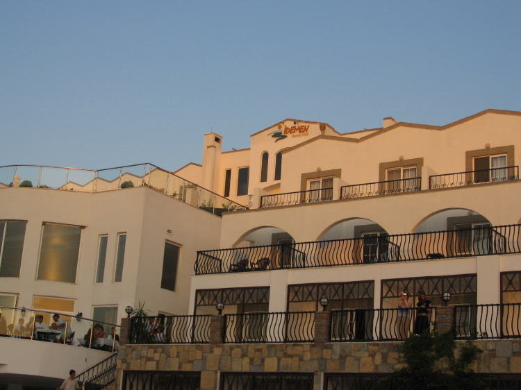 Idemen Beach Club 4*