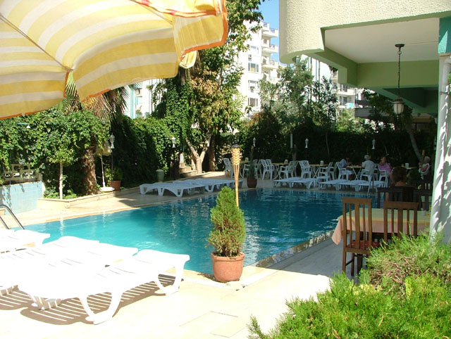 Banina Hotel 3*