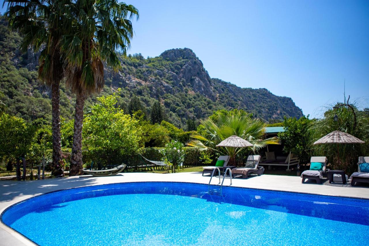 Portalimo Lodge Hotel 
