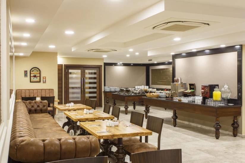 Antroyal Hotel 3*