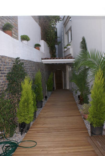 Flat 12 Apart