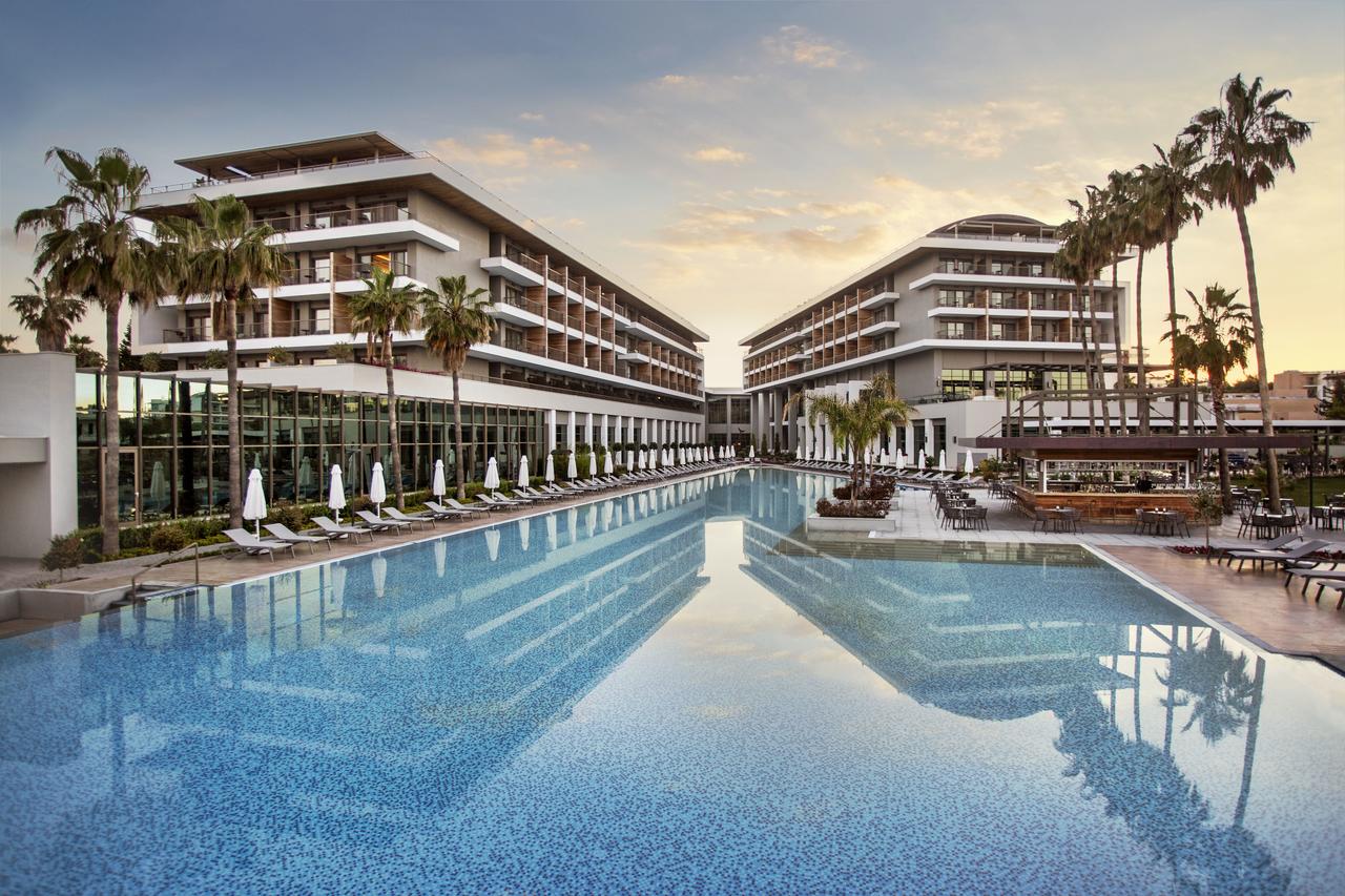 Acanthus & Cennet Barut Collection 5*