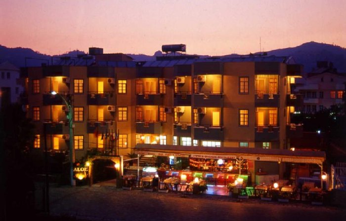 Aloe Hotel 2*