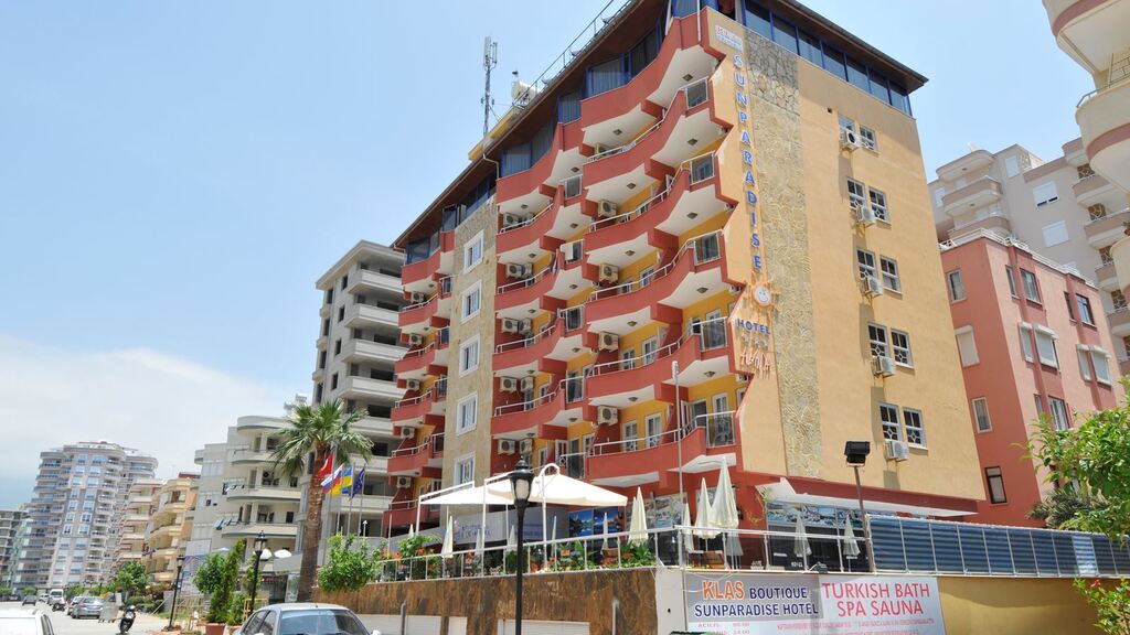 Eras Hotel 3*