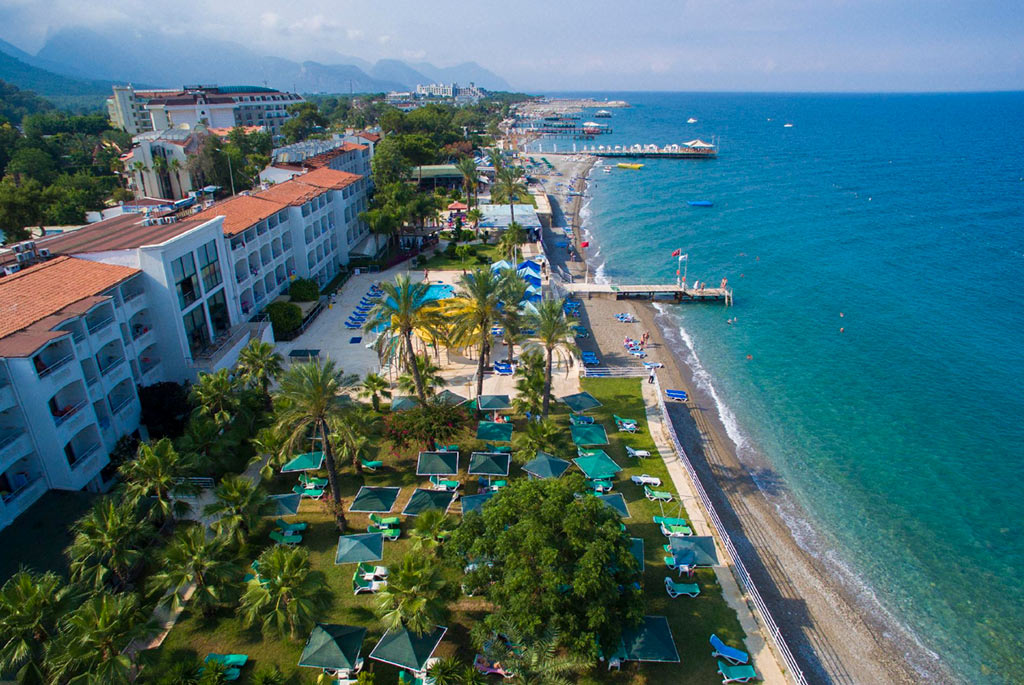 Club Hotel Rama 4*