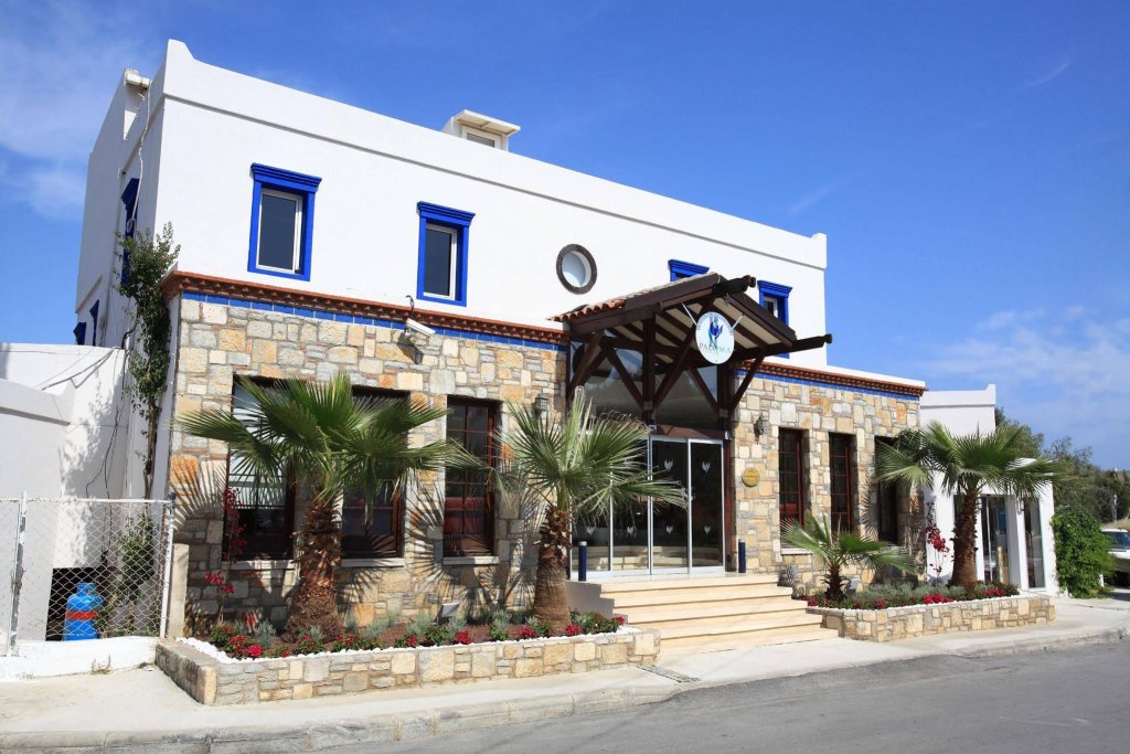 Club Paloma Apartments 3*