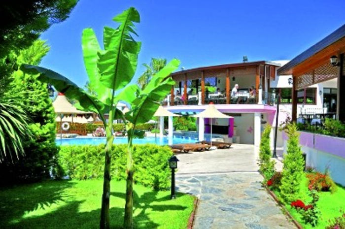 Escape Beach  3*