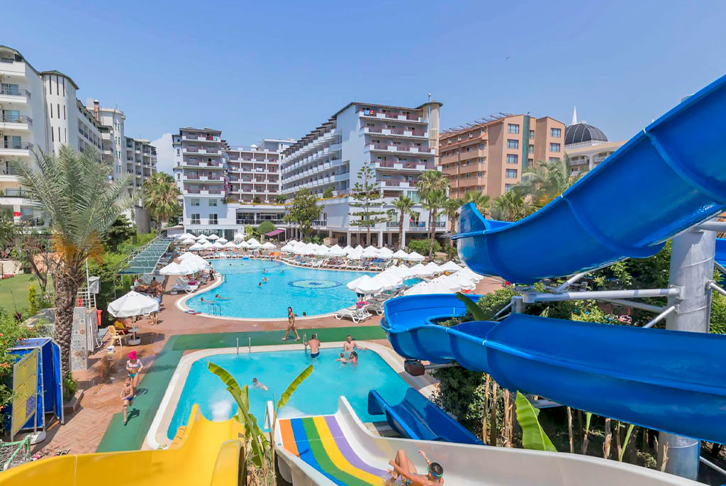 Holiday Park Resort 5*