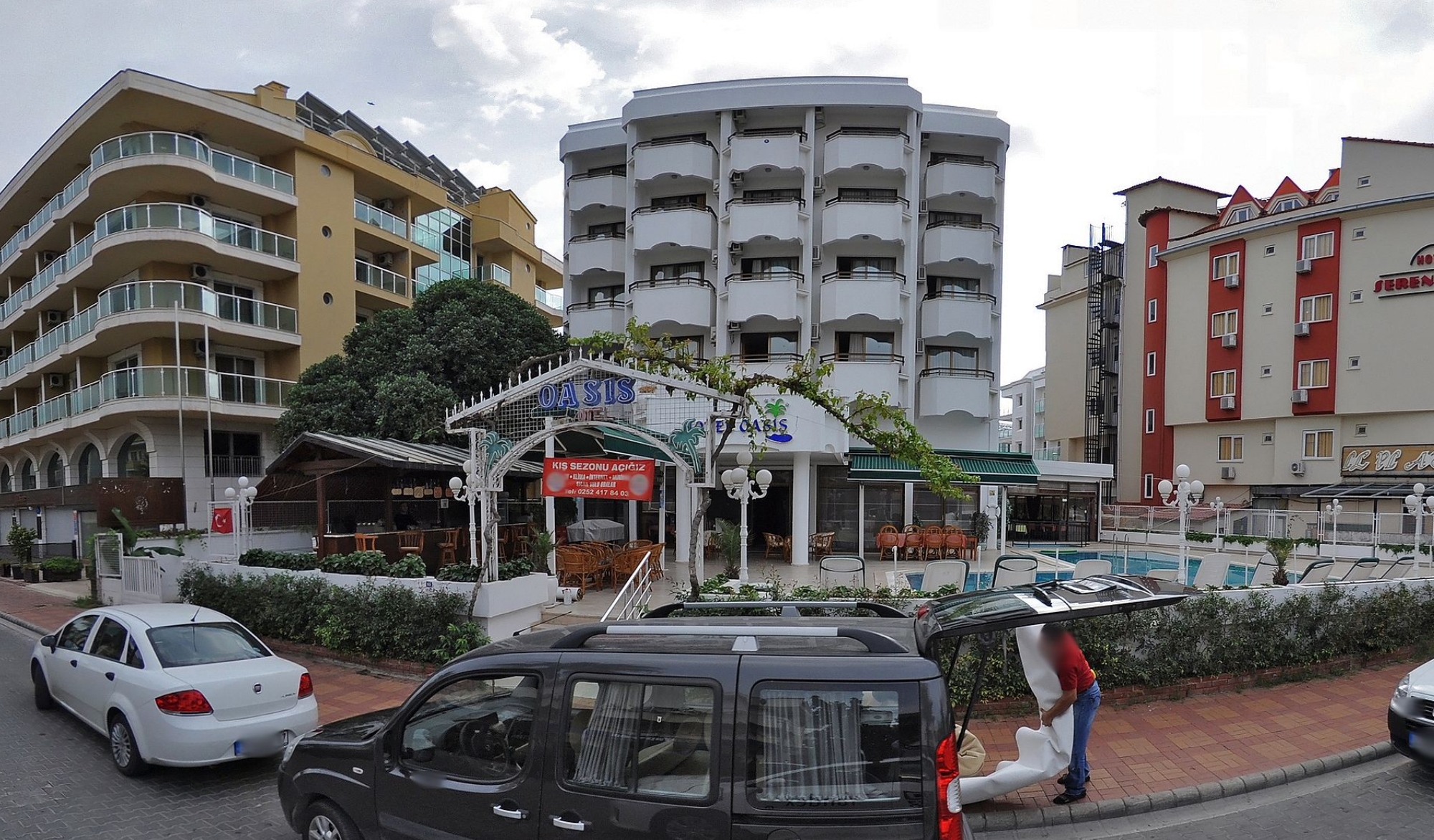 Oasis Hotel &amp Apartments 3*