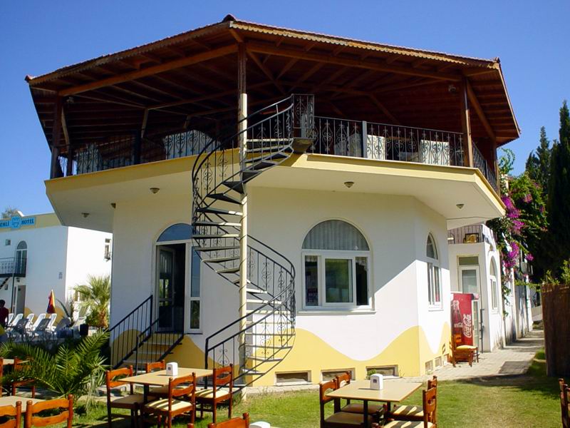 Chronos Beach Hotel 3*