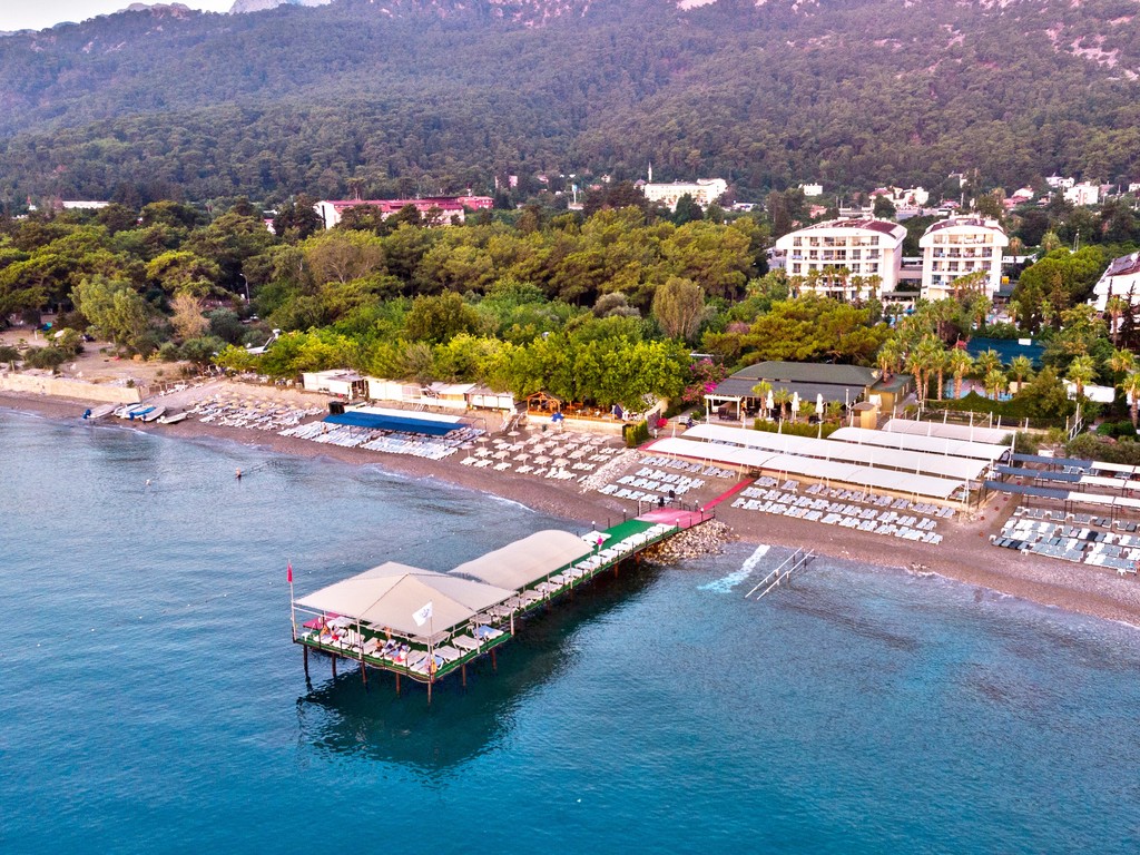Ring Beach Hotel 5*