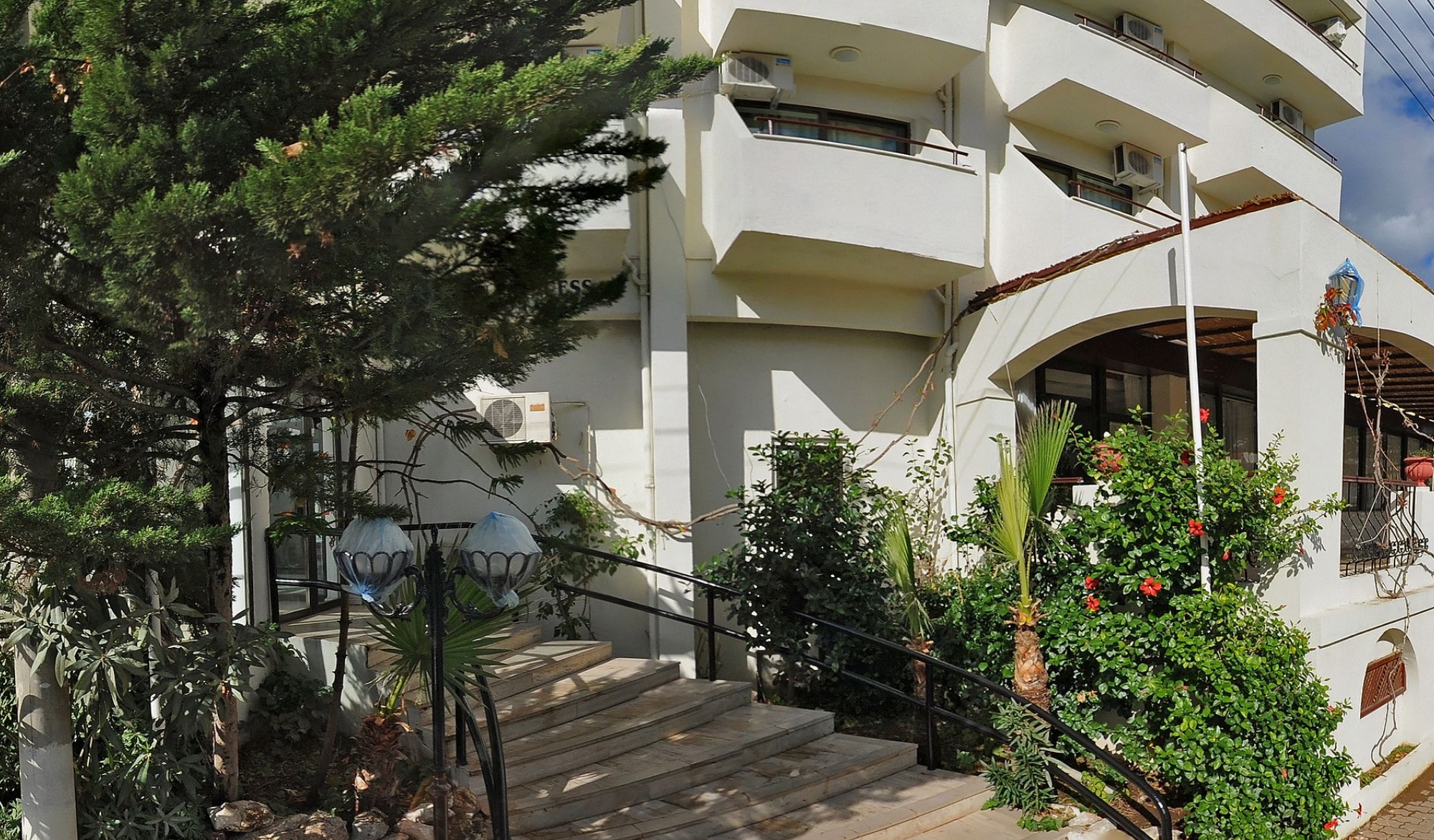 Sun Princess Hotel 3*