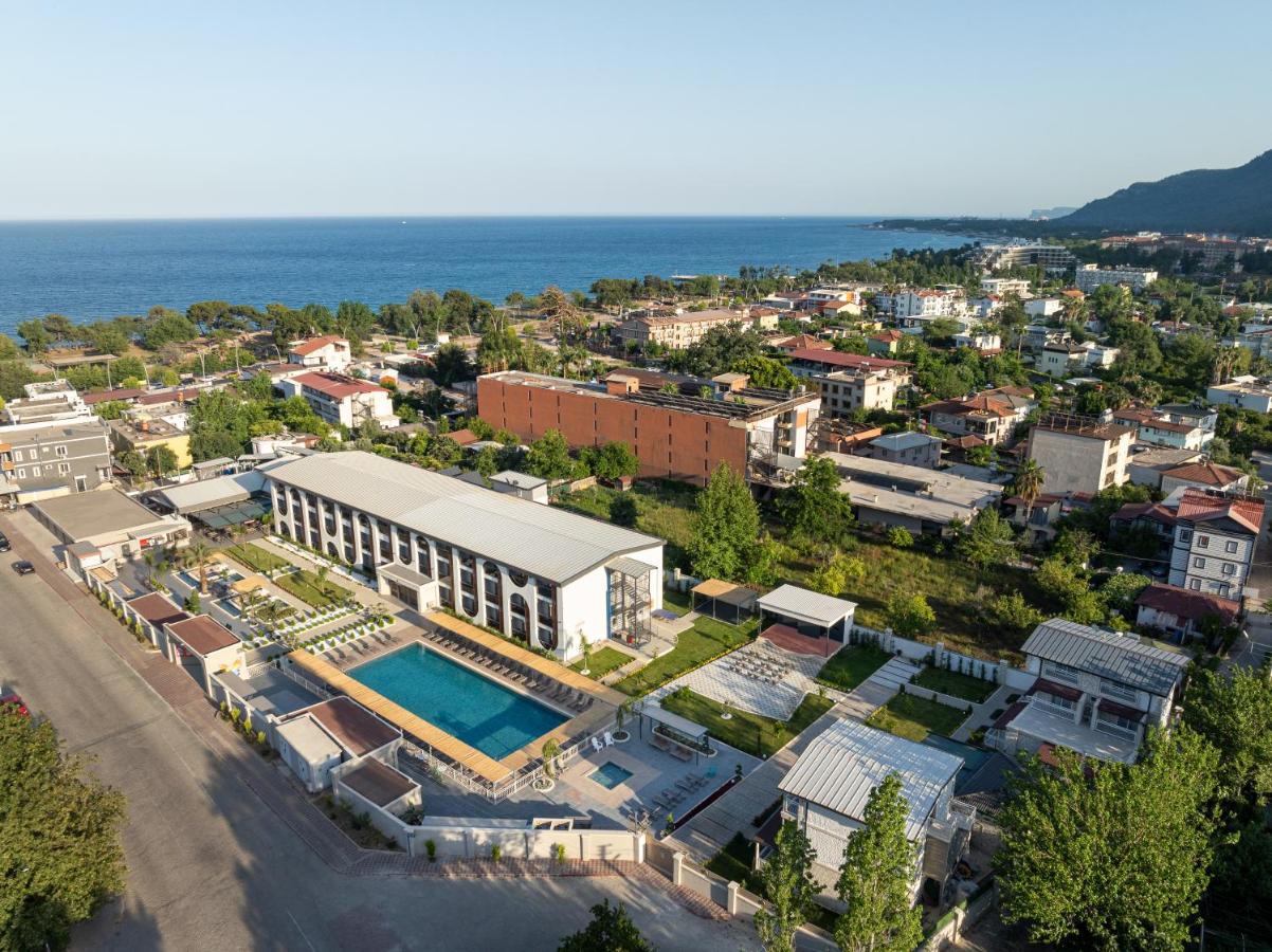 Monk Resort Hotel 3*
