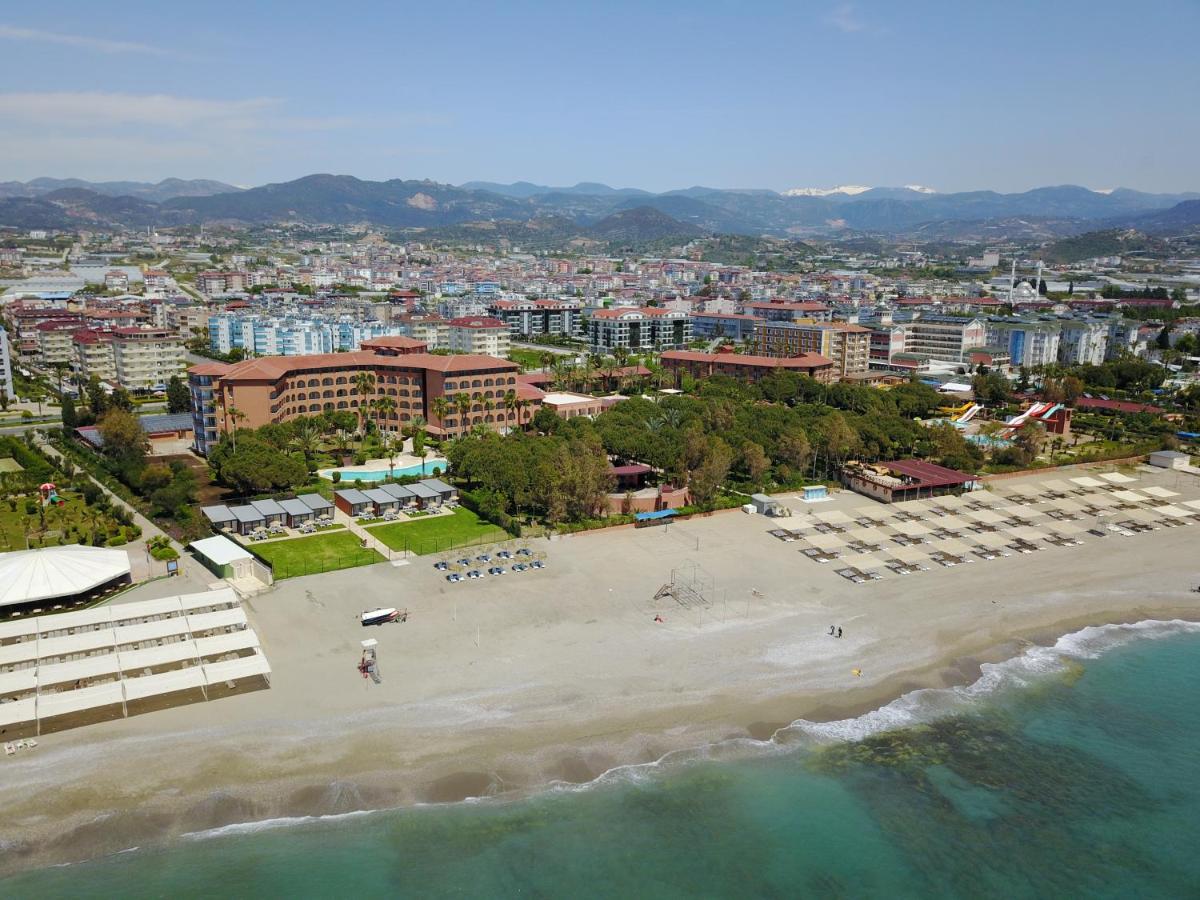 Club Turtas Beach Hotel 4*