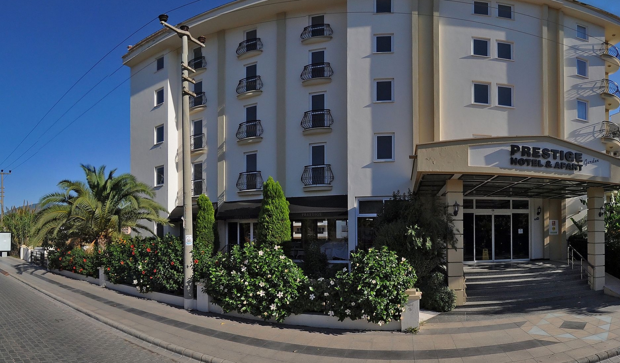 Royal Prestige  2*