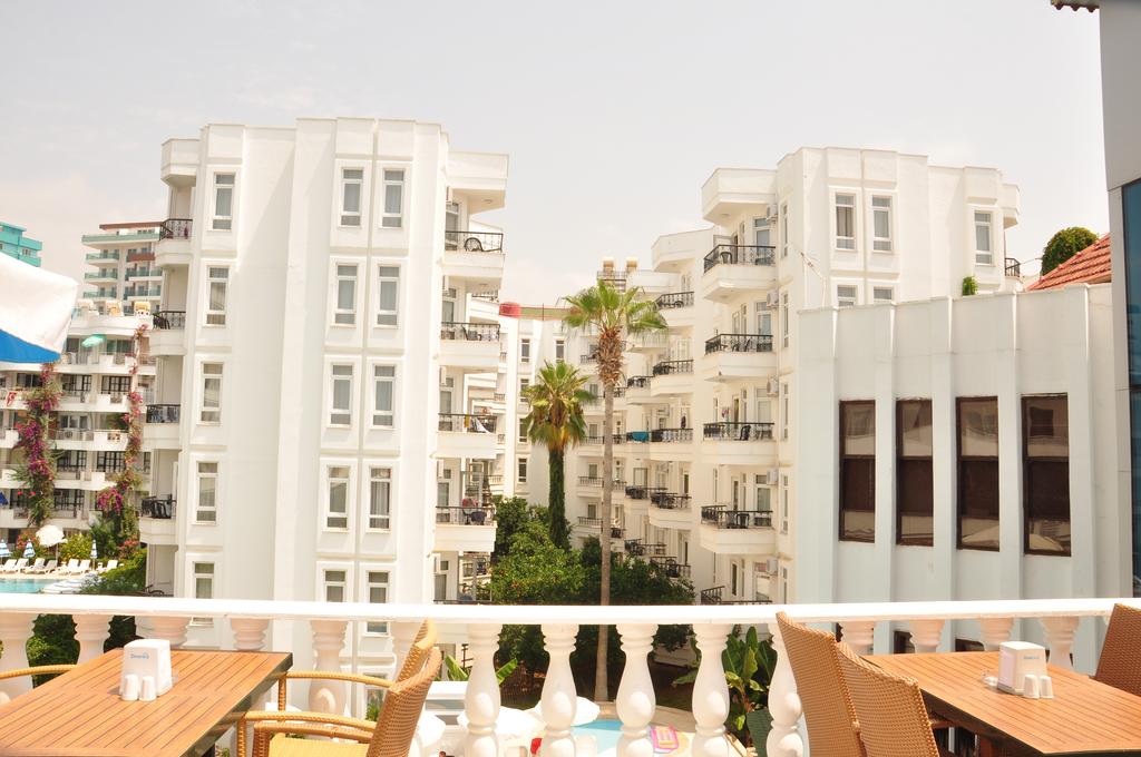 Aleria Bella Mare Hotel 4*